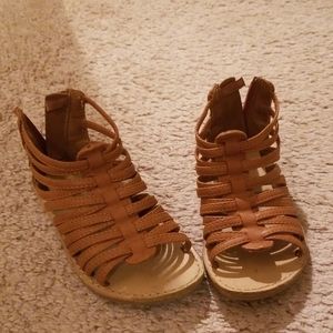 Old Navy gladiator sandles